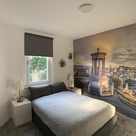 Maria- Bright And Modern City Center Apartment . Edimburgo Esterno foto