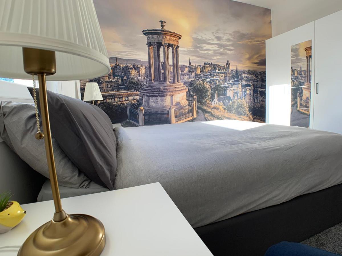 Maria- Bright And Modern City Center Apartment . Edimburgo Esterno foto