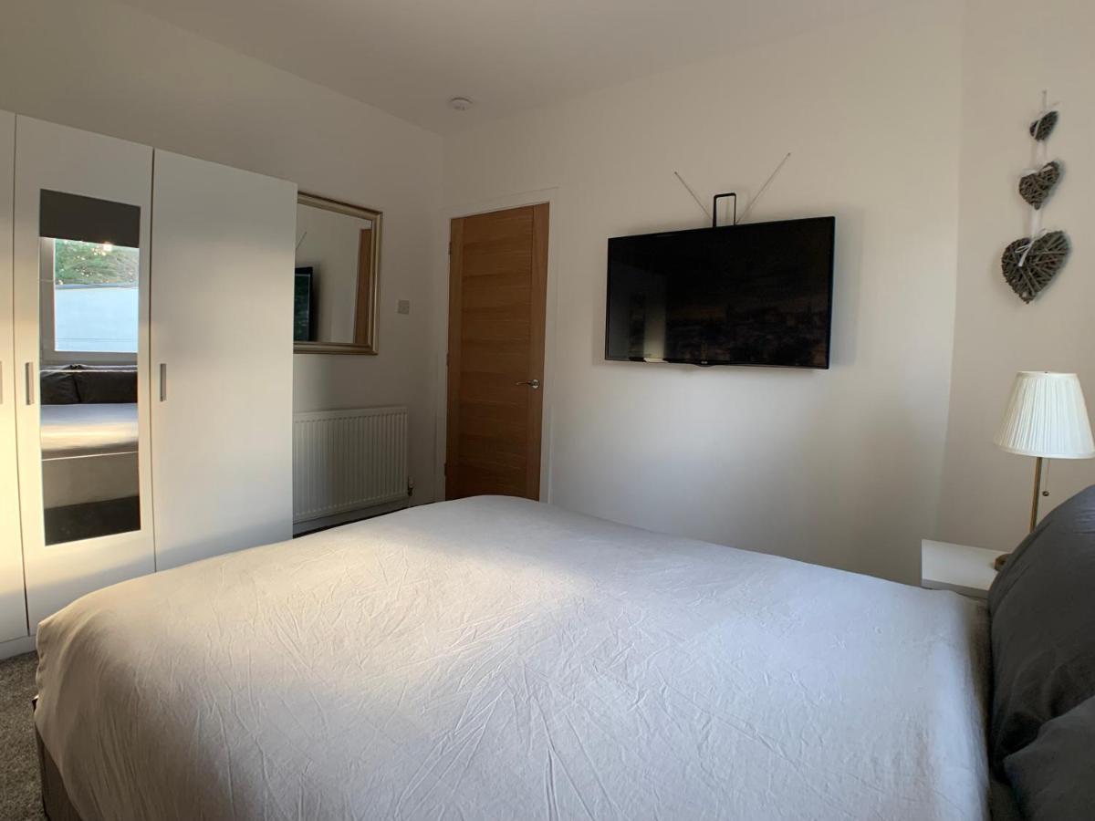 Maria- Bright And Modern City Center Apartment . Edimburgo Esterno foto