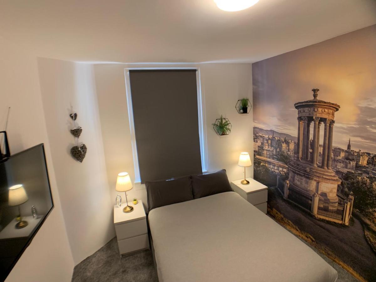 Maria- Bright And Modern City Center Apartment . Edimburgo Esterno foto
