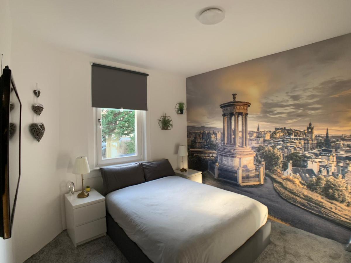 Maria- Bright And Modern City Center Apartment . Edimburgo Esterno foto