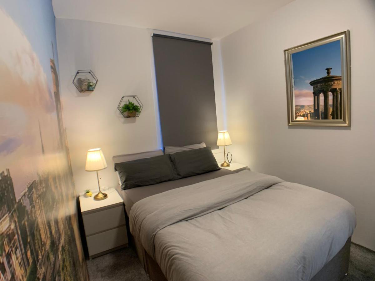 Maria- Bright And Modern City Center Apartment . Edimburgo Esterno foto