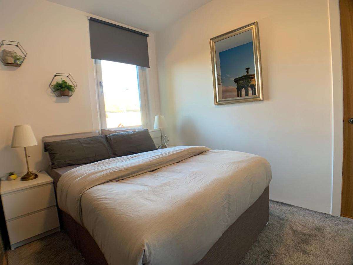 Maria- Bright And Modern City Center Apartment . Edimburgo Esterno foto