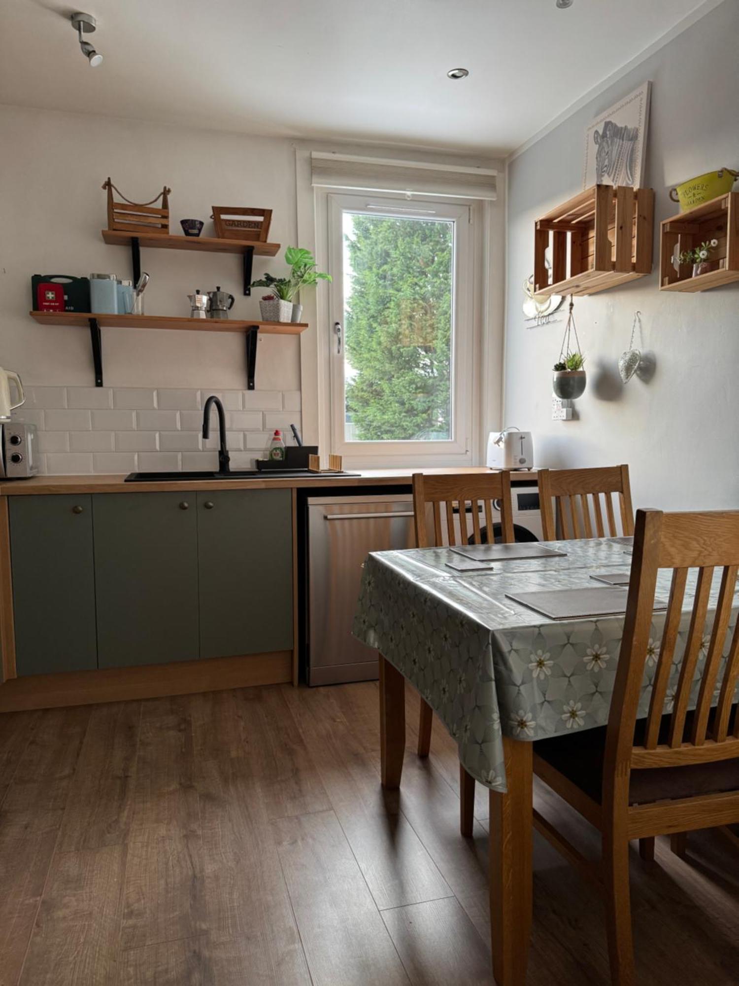 Maria- Bright And Modern City Center Apartment . Edimburgo Esterno foto